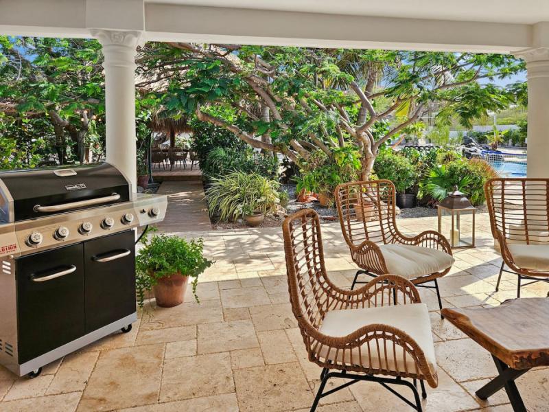 Boca Beach House ,   