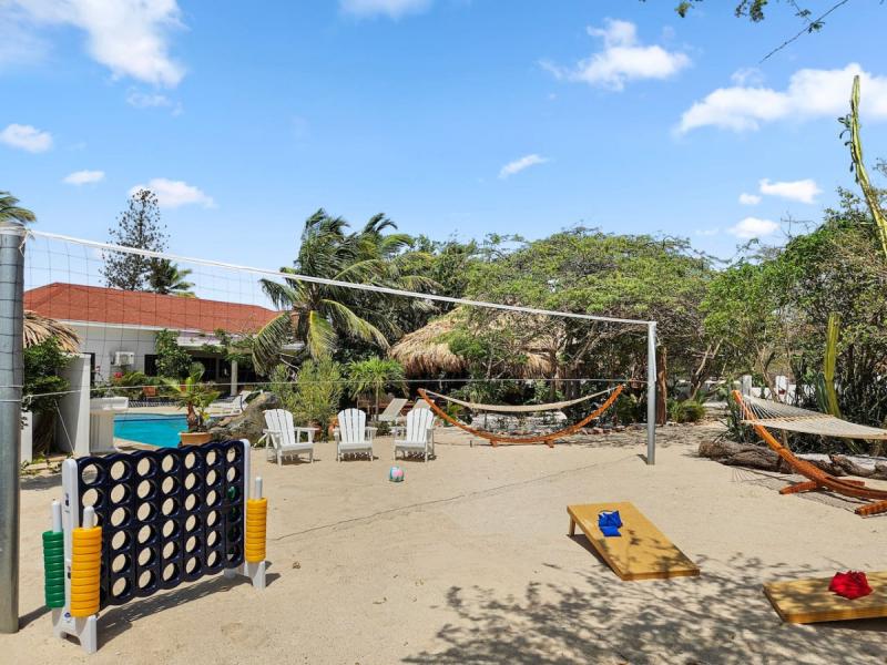 Boca Beach House ,   