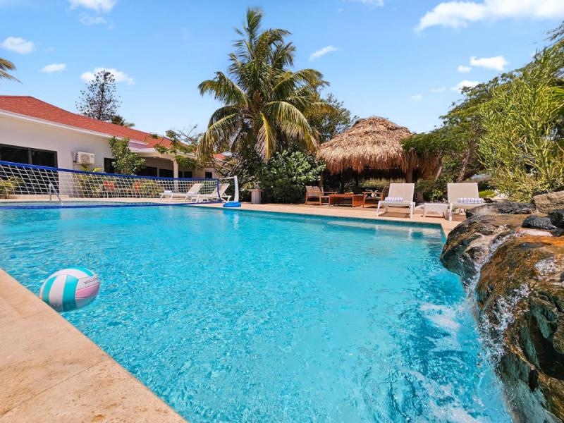 Boca Beach House ,   