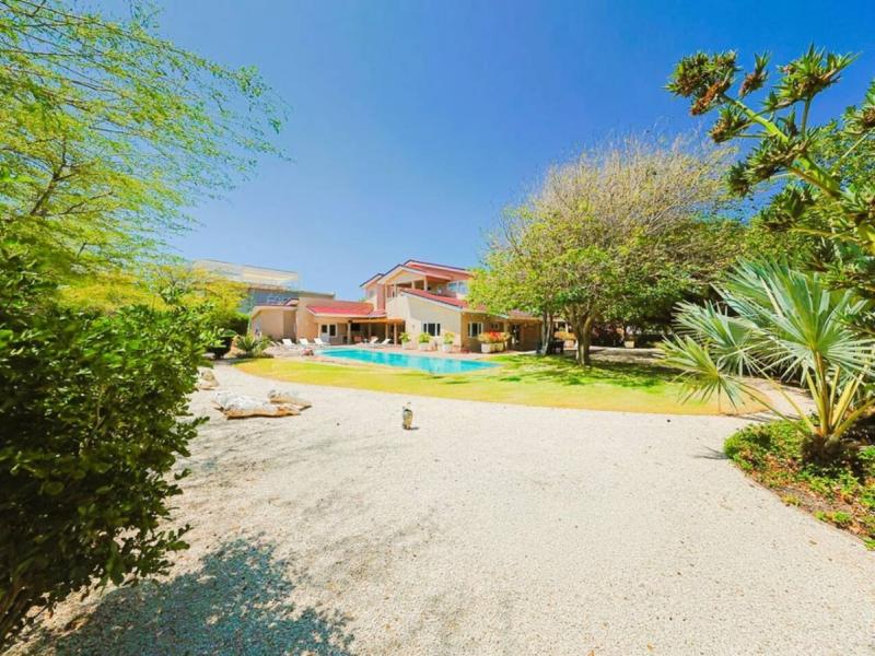 Catalina Beach House ,   