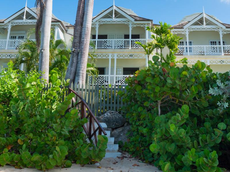 Chanel No 5 Mahogany Bay-Beachfront , Beachfront villas Barbados , Paynes Bay , St James , Waterfront villas Barbados , West Coast Barbados  