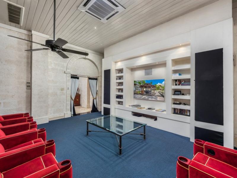 Cove Spring House - Beachfront , Beachfront villas Barbados , St James , The Garden, Barbados , Waterfront villas Barbados , West Coast Barbados  