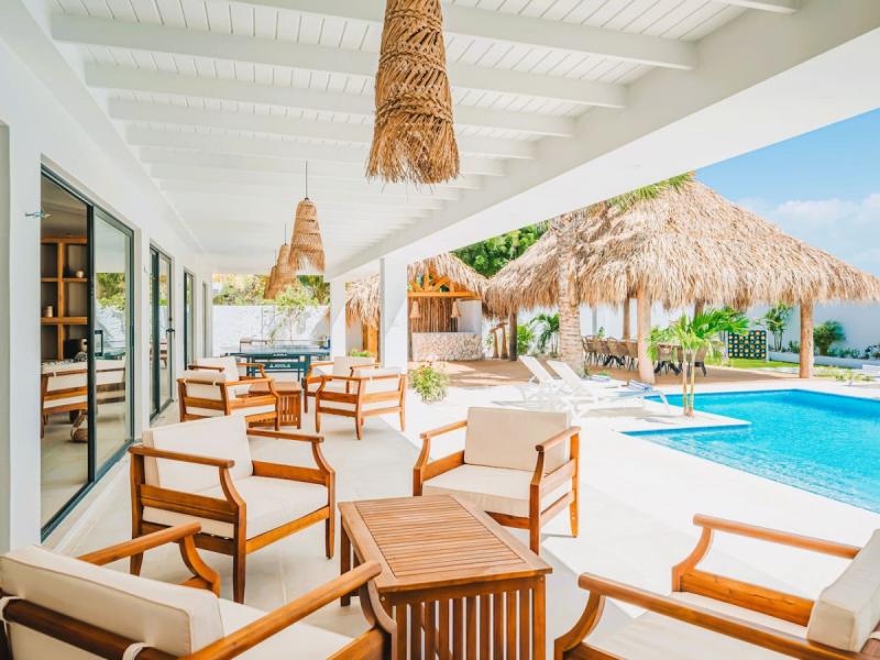 Conch Beach Villa ,   