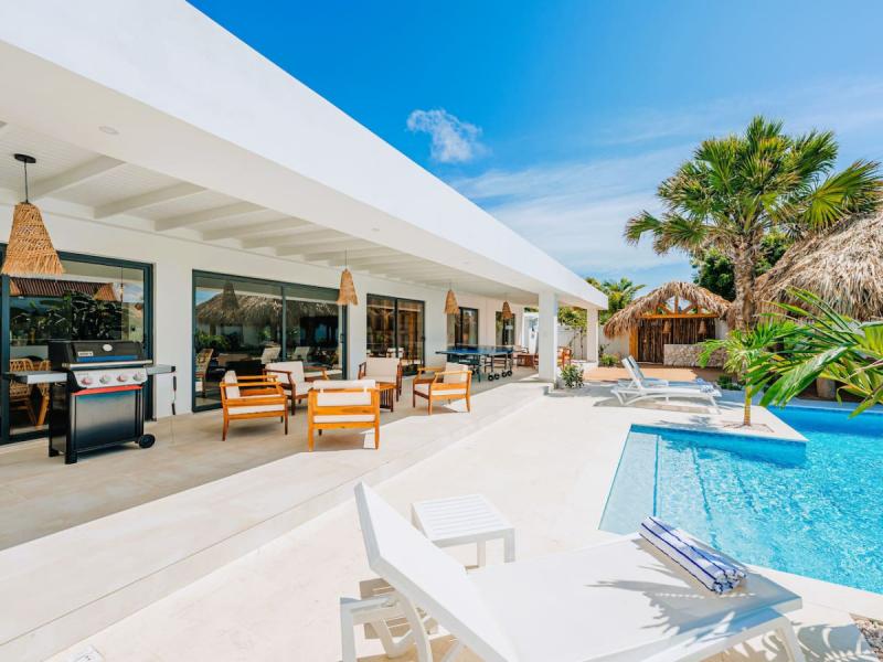 Conch Beach Villa ,   