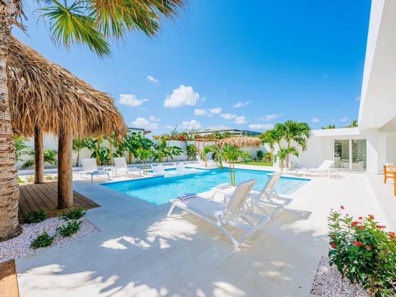 Conch Beach Villa ,   