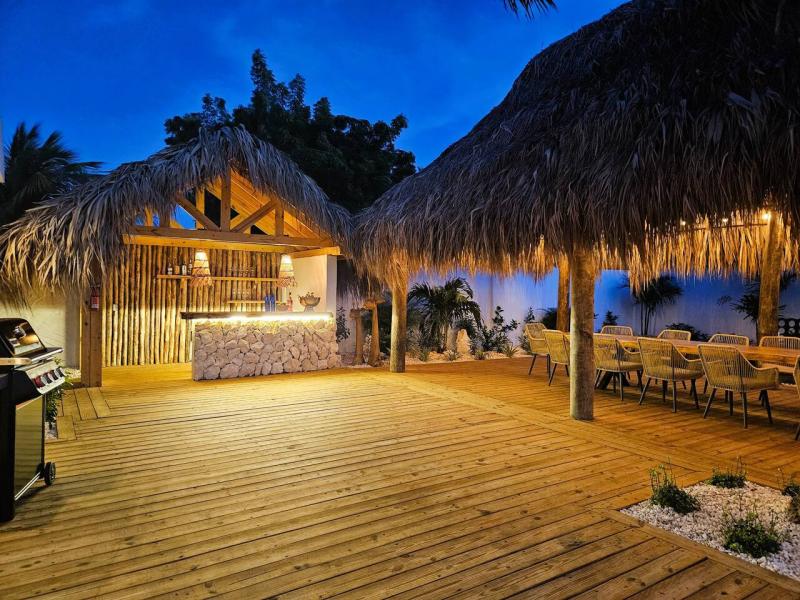 Conch Beach Villa ,   