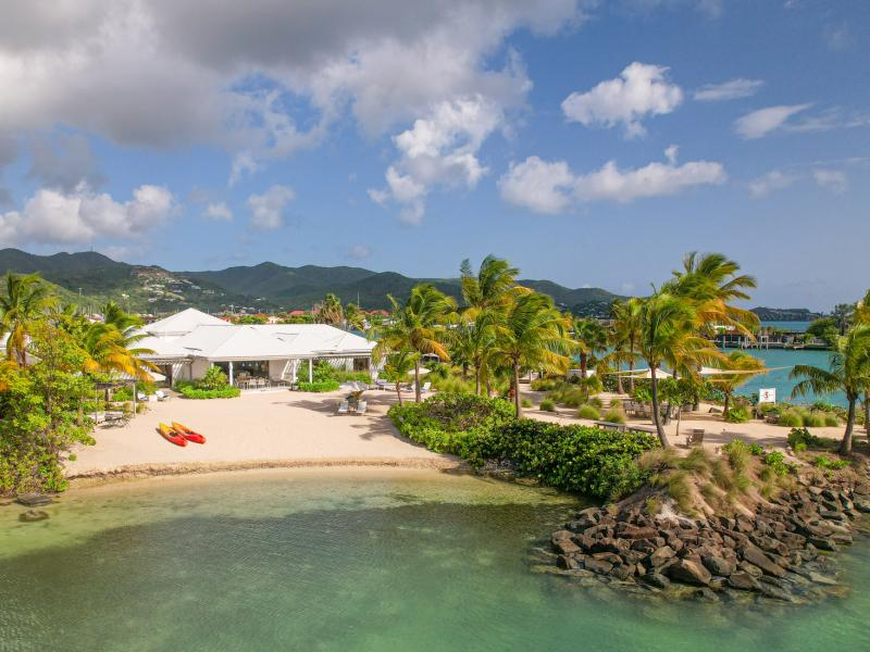 Palm One , Jolly Harbour  