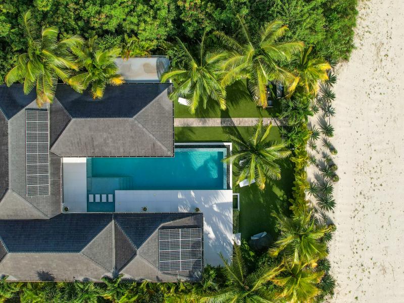 Jolly Beach House , Jolly Harbour  