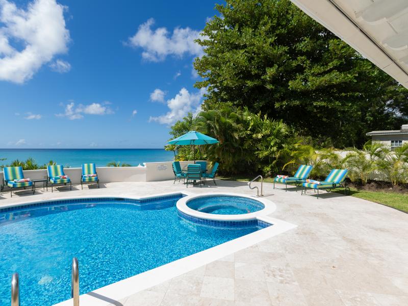 Fosters House - Beachfront , Beachfront villas Barbados , Lower Carlton , St James , West Coast Barbados  