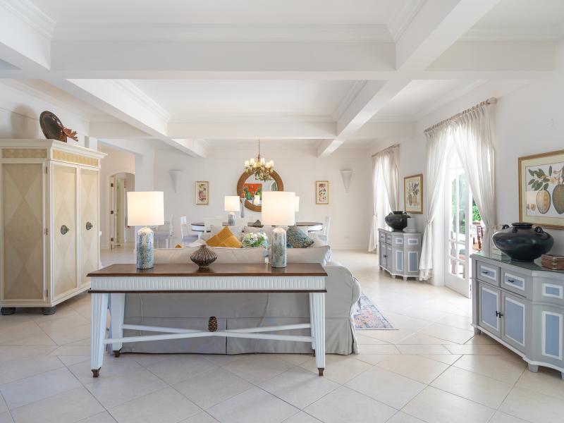 Fosters House - Beachfront , Beachfront villas Barbados , Lower Carlton , St James , West Coast Barbados  