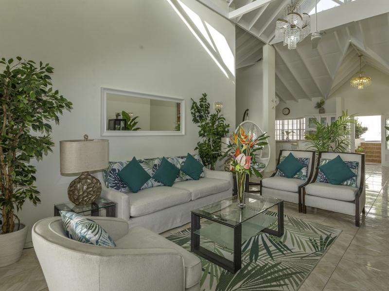 Villa Decaj , Cap Estate  