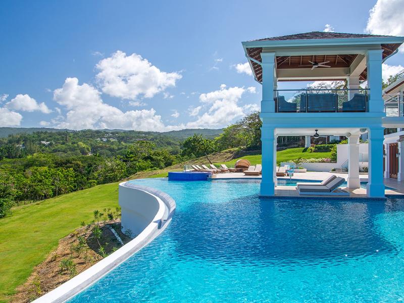 Dragonfly , Montego Bay , Tryall  