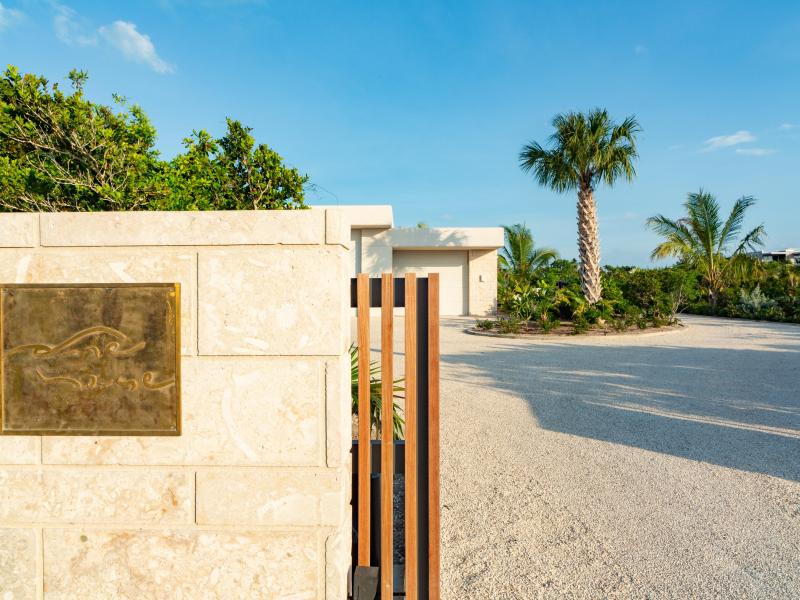 Dune House - Beachfront , Long Bay , Providenciales  