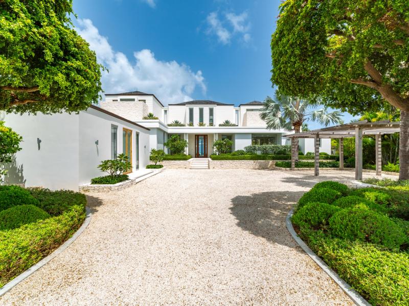 Emerald Pavilion - Beachfront , Grace Bay , Providenciales  