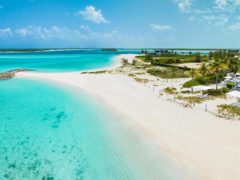 Emerald Pavilion - Beachfront , Grace Bay , Providenciales  