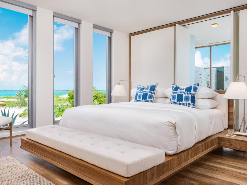 Emerald Pavilion - Beachfront , Grace Bay , Providenciales  