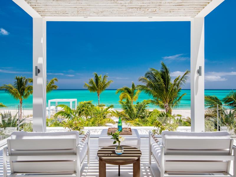 Emerald Pavilion - Beachfront , Grace Bay , Providenciales  