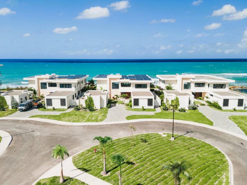 Endless - Palm Beach on Runaway Bay , Runaway Bay  