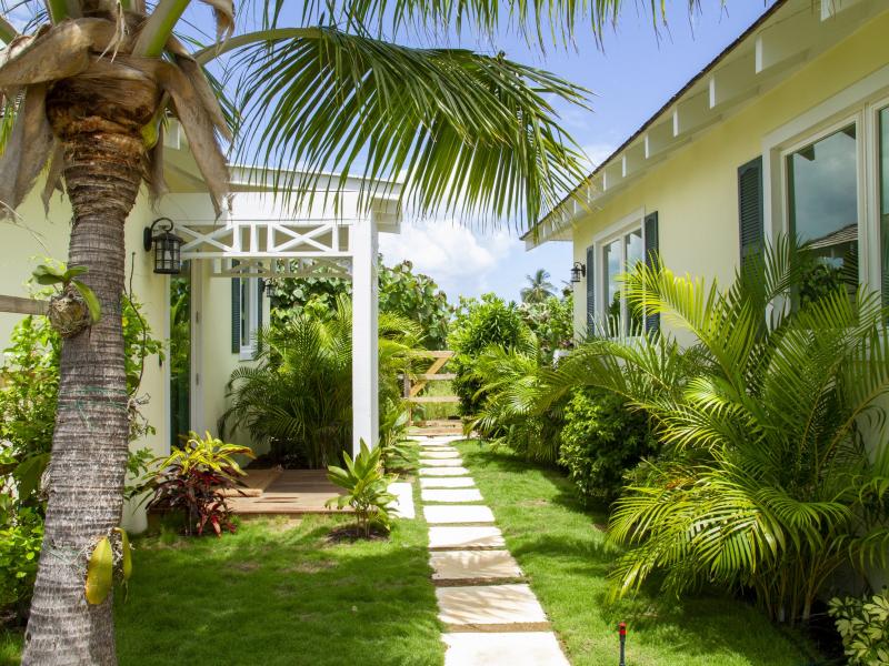 Eleuthera 4  , Eleuthera  