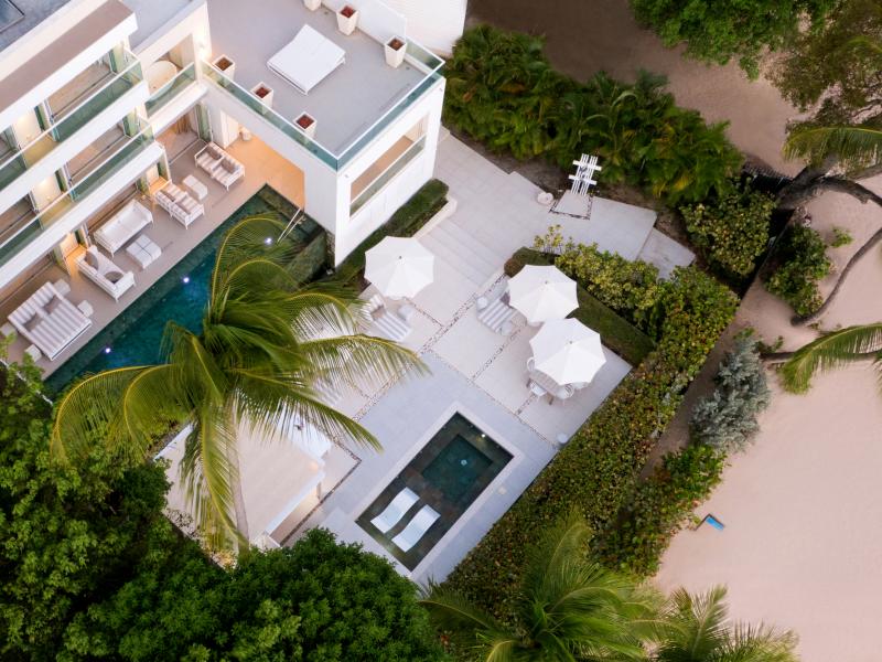 Footprints - beachfront  , Beachfront villas Barbados , Porters , St James , West Coast Barbados  