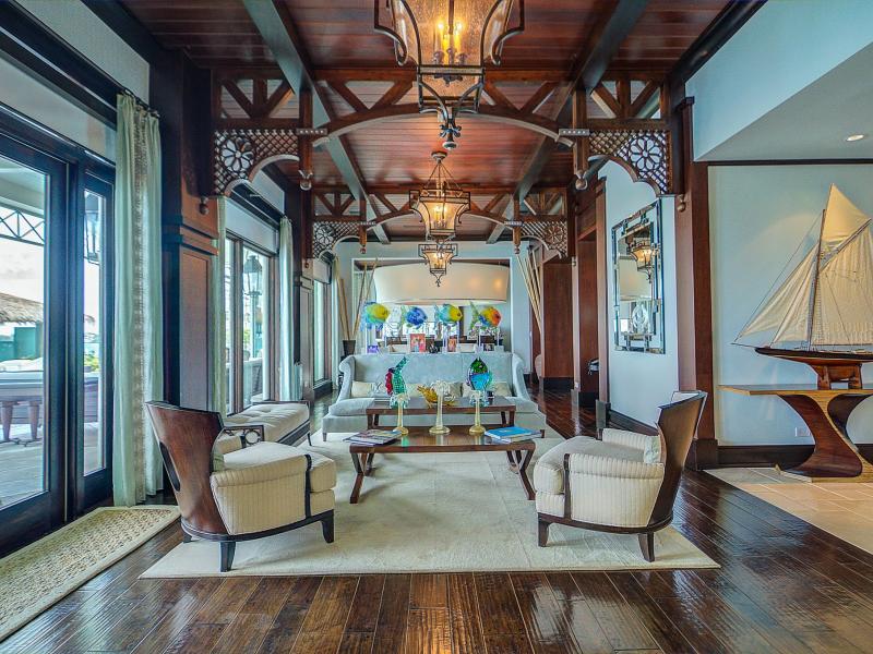 Villa Isabela - Old Fort Bay  , Nassau  