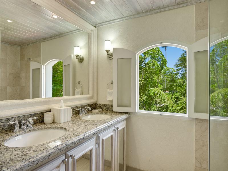 Glitter Bay 304 - Golden Sunset , Beachfront villas Barbados , Glitter Bay , Holetown , Porters , St James , West Coast Barbados  