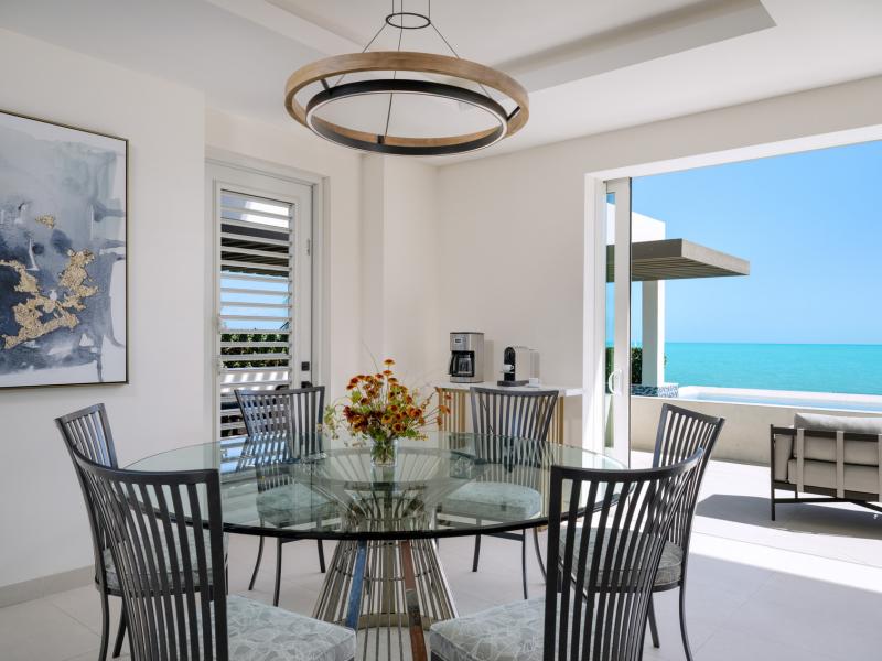 Goldfinger Villa - Beachfront , Long Bay  