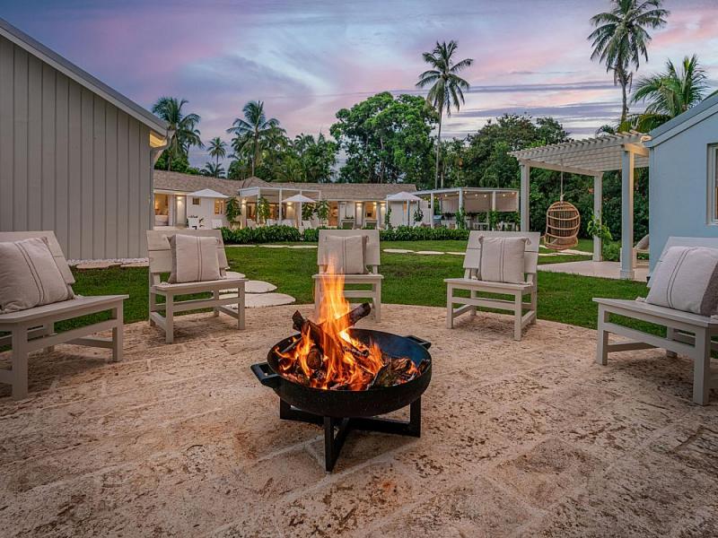 Honeycomb House - Queens Fort  , Holetown , Porters , Queens Fort , St James , West Coast Barbados  