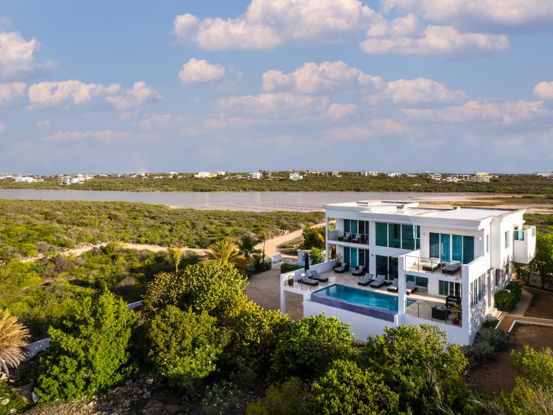 Tequila Sunrise Anguilla , Dropsey Bay  