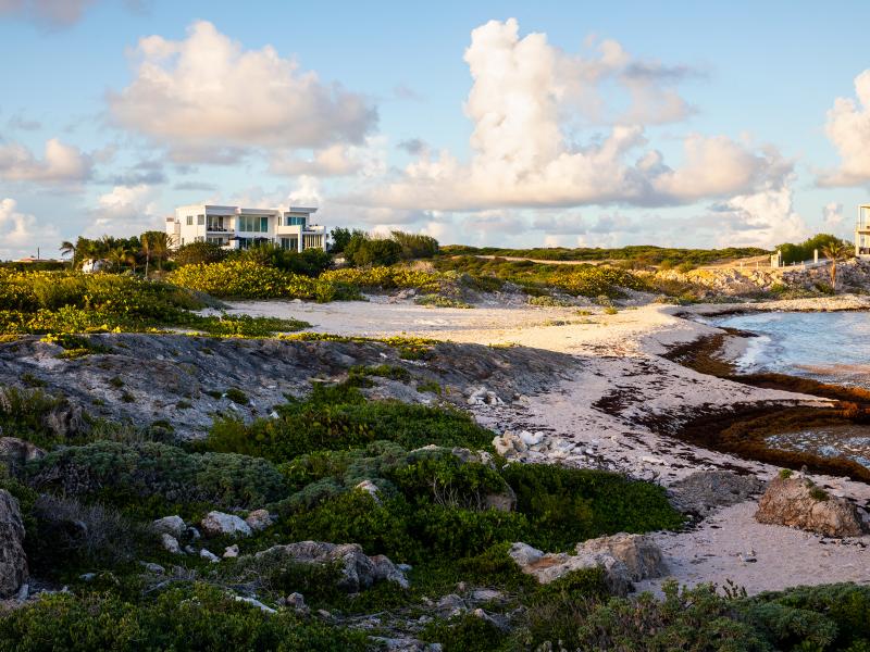 Tequila Sunrise Anguilla , Dropsey Bay  