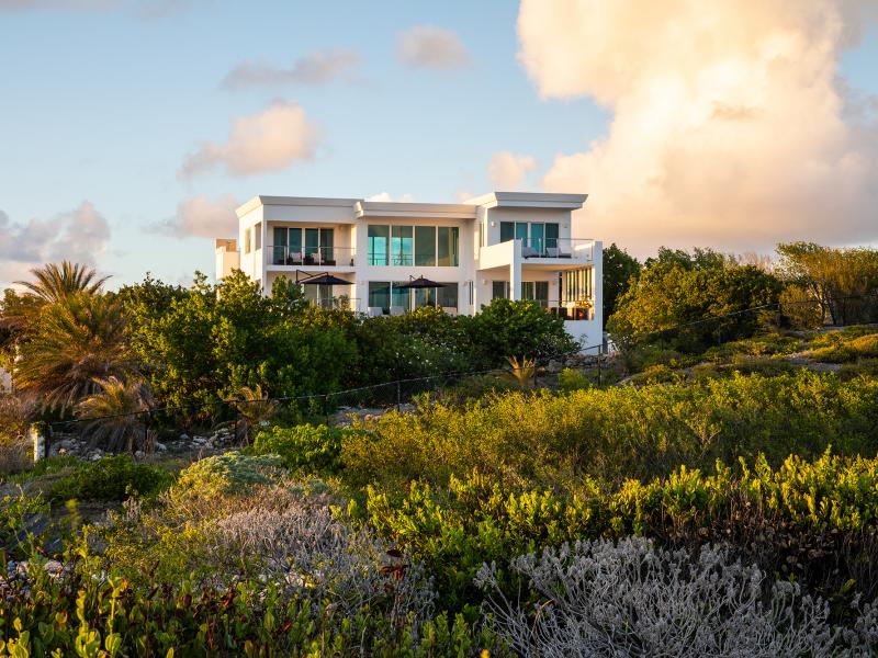 Tequila Sunrise Anguilla , Dropsey Bay  