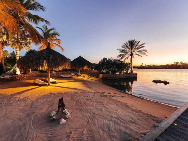 Isla Kiniw ,   