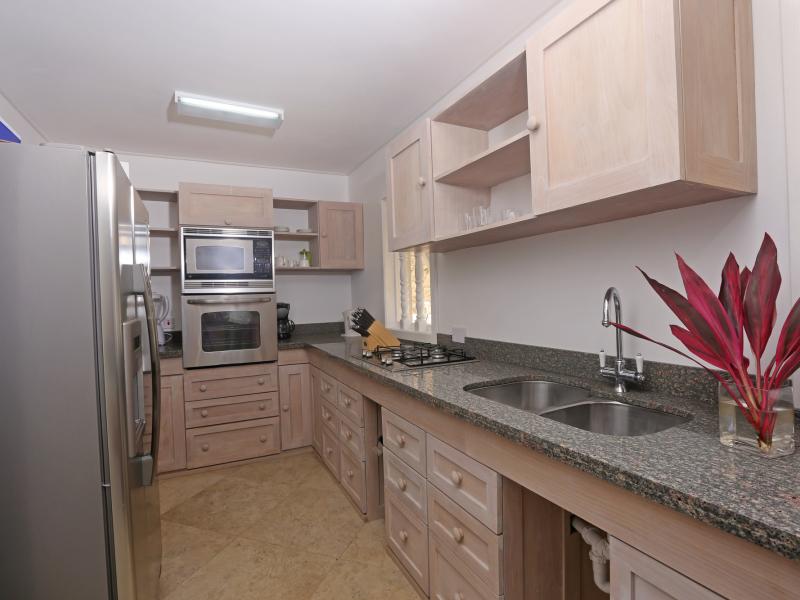 Equinox , Cap Estate  