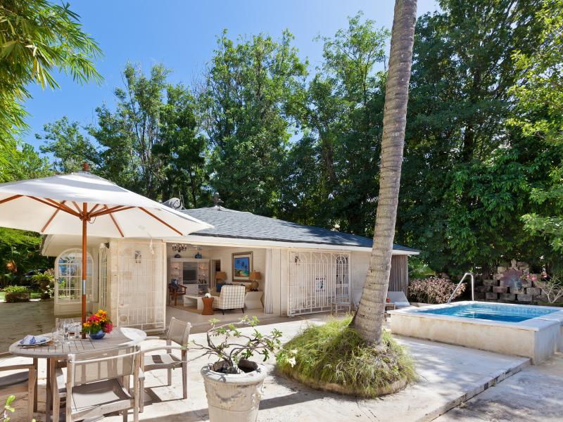 Leamington Beach Cottage , Beachfront villas Barbados , Speightstown , St Peter , West Coast Barbados  