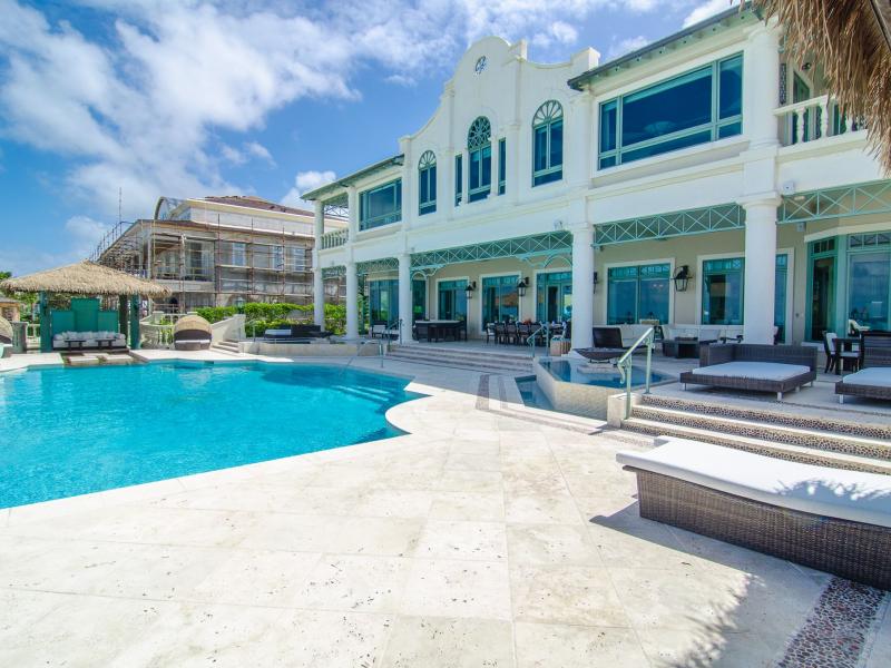 Villa Isabela - Old Fort Bay  , Nassau  