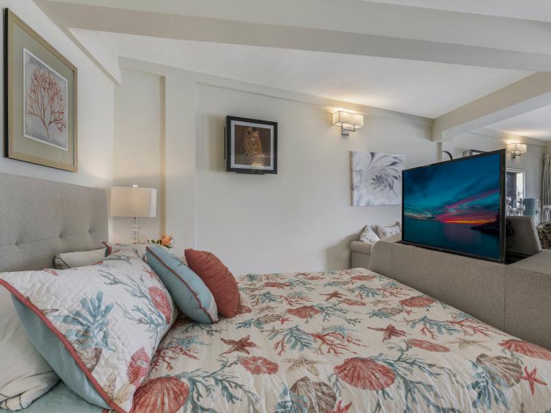 Mount Hartman Estate , L'Ance Aux Epines , Mount Hartman Bay  