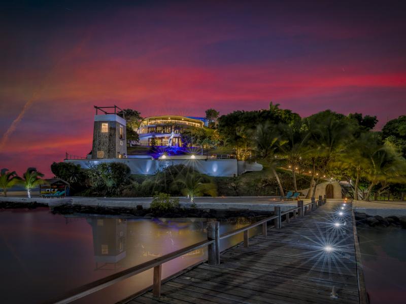 Mount Hartman Estate , L'Ance Aux Epines , Mount Hartman Bay  