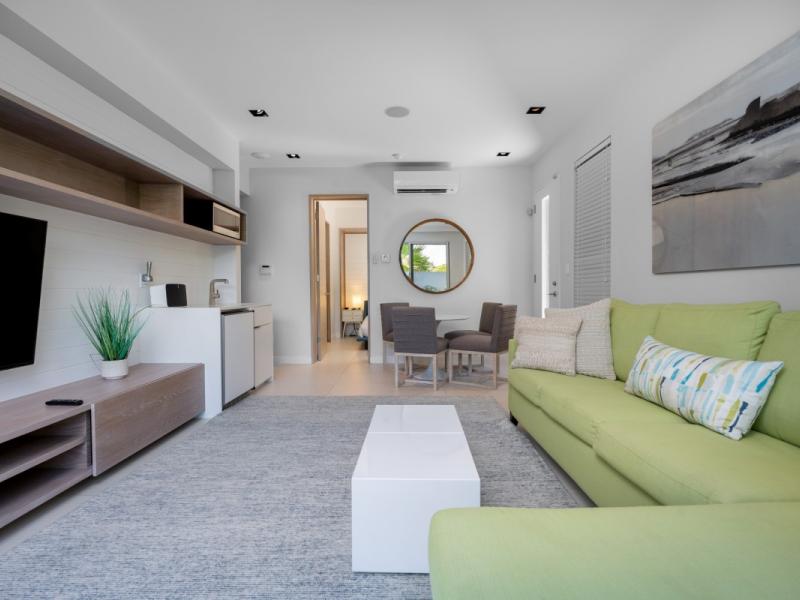 Villa Helios , Long Bay  