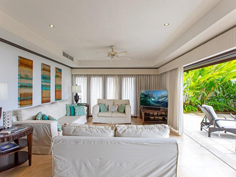 Coral Cove 1 - Beachfront  , Beachfront villas Barbados , Coral Cove , Paynes Bay , St James , West Coast Barbados  