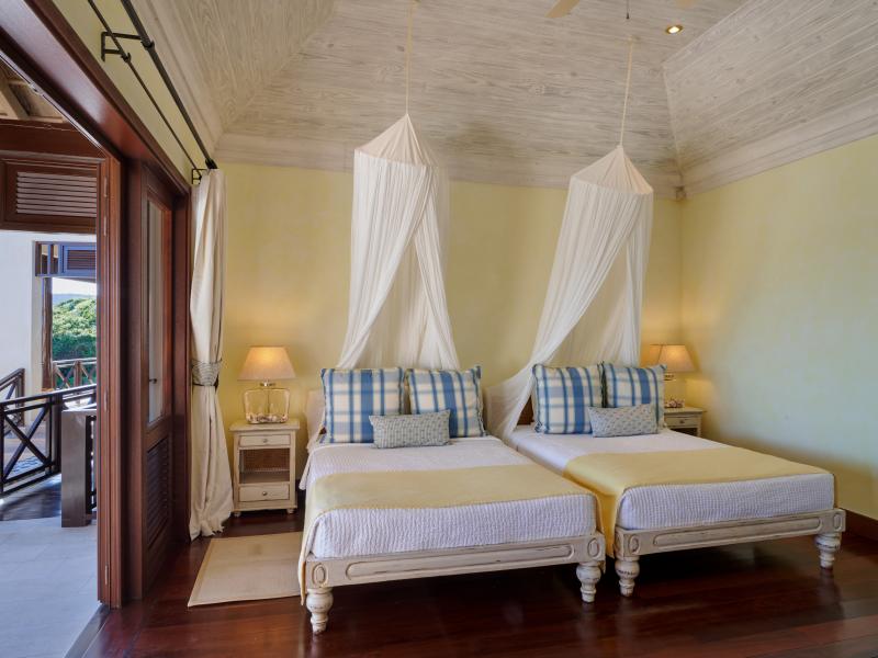 Big Blue Ocean Villa , Charlstown  