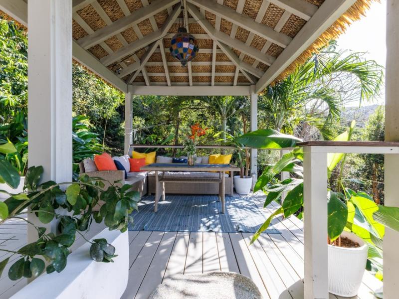 Nirvana. Tortola , Tortola  