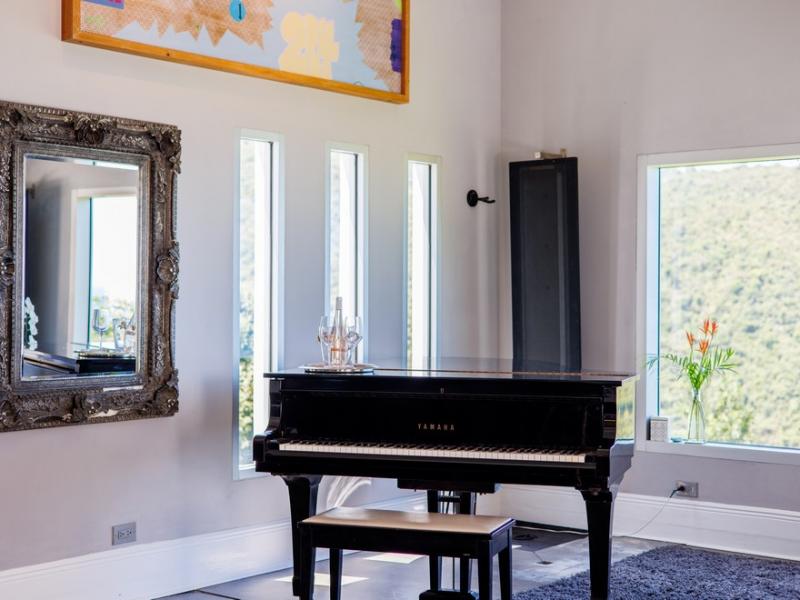 Nirvana. Tortola , Tortola  