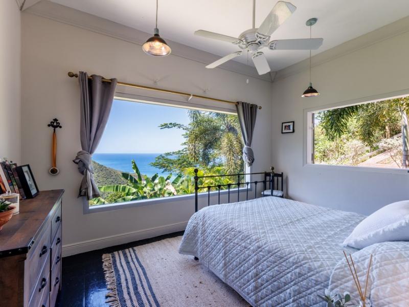 Nirvana. Tortola , Tortola  