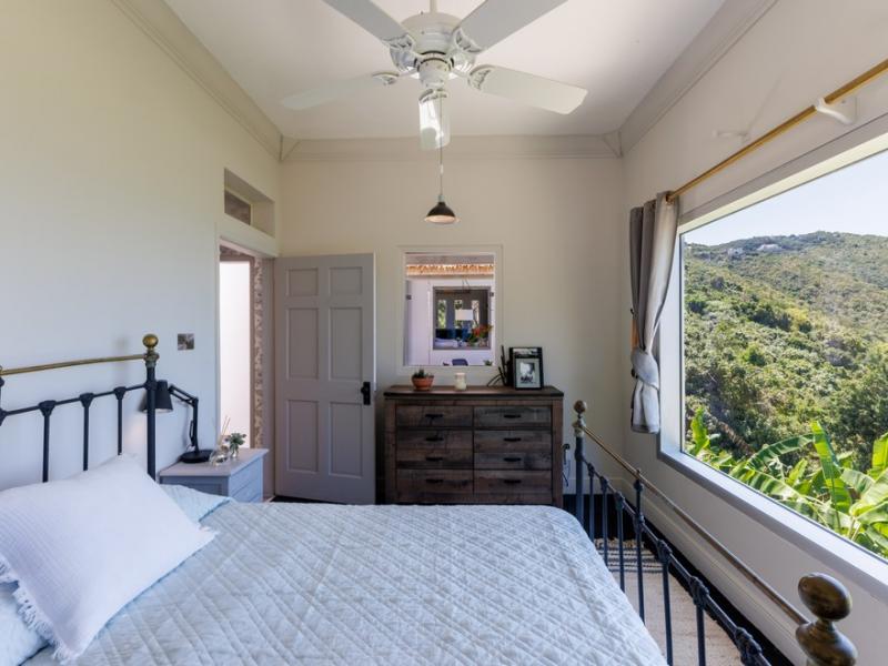 Nirvana. Tortola , Tortola  