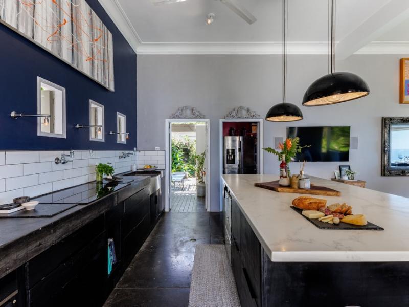 Nirvana. Tortola , Tortola  