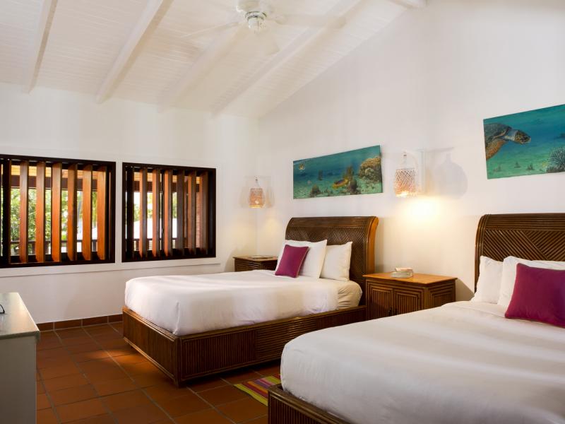 Palm Island Resort  , Palm Island  