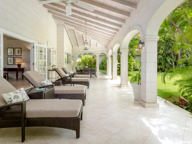 Coral Reef Club - Villa Ixora , Beachfront villas Barbados , Porters , St James , West Coast Barbados  