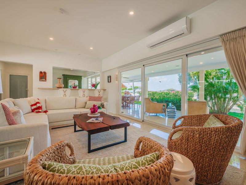Pelican Beach Villa ,   