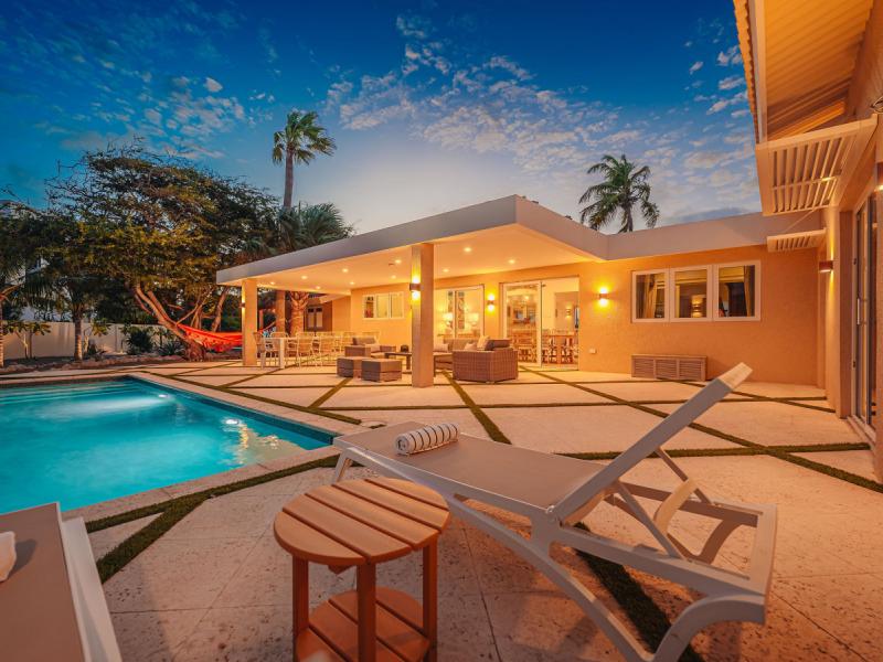 Pelican Beach Villa ,   