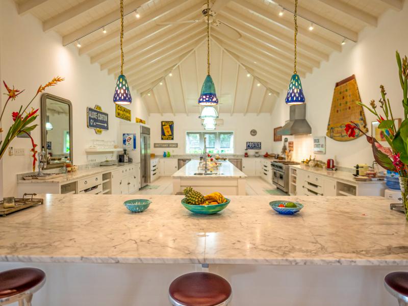 Palm One , Jolly Harbour  